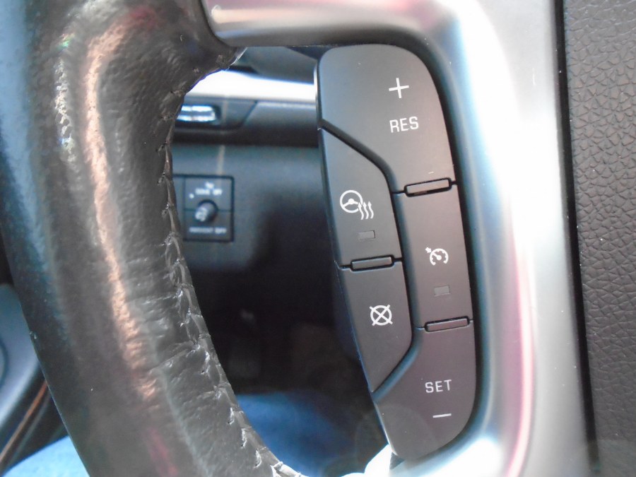 Used Chevrolet Traverse AWD 4dr LTZ 2014 | Jim Juliani Motors. Waterbury, Connecticut