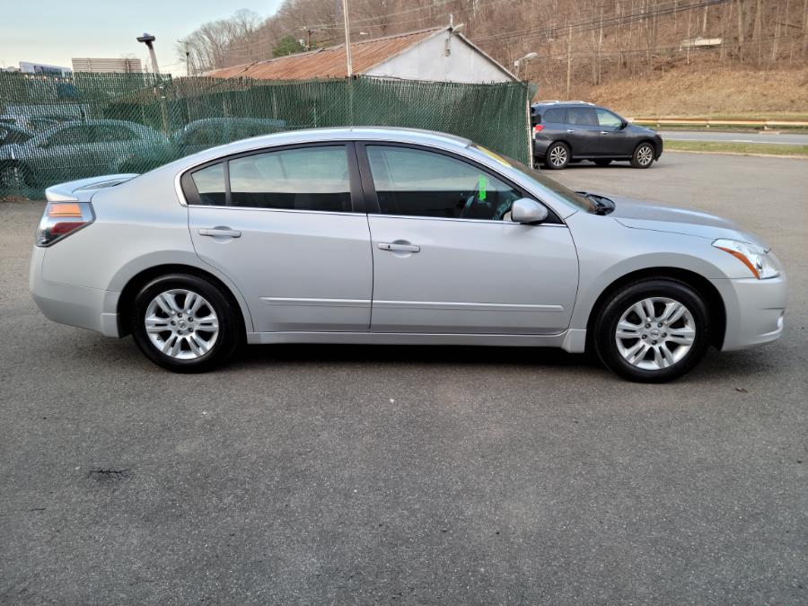 Used Nissan Altima 4dr Sdn I4 CVT 2.5 S 2011 | Cos Central Auto. Meriden, Connecticut Used Nissan Altima 4dr Sdn I4 CVT 2.5 S 2011 | Cos Central Auto. Meriden, Connecticut