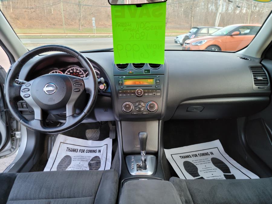 Used Nissan Altima 4dr Sdn I4 CVT 2.5 S 2011 | Cos Central Auto. Meriden, Connecticut Used Nissan Altima 4dr Sdn I4 CVT 2.5 S 2011 | Cos Central Auto. Meriden, Connecticut