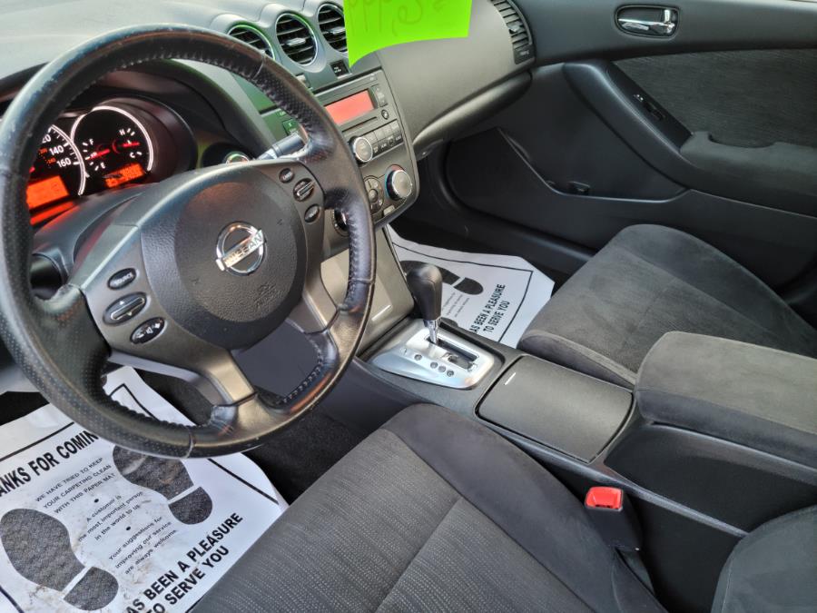 Used Nissan Altima 4dr Sdn I4 CVT 2.5 S 2011 | Cos Central Auto. Meriden, Connecticut Used Nissan Altima 4dr Sdn I4 CVT 2.5 S 2011 | Cos Central Auto. Meriden, Connecticut