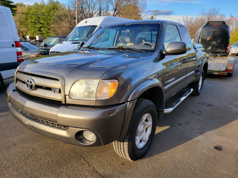 Used 2004 Toyota Tundra in Bristol, Connecticut | Dealmax Motors LLC. Bristol, Connecticut