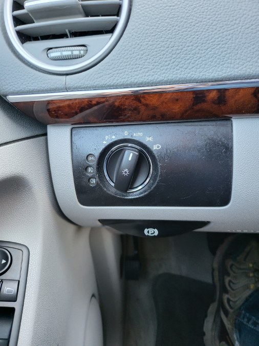 Used Mercedes-Benz GL-Class 4MATIC 4dr 3.0L BlueTEC 2009 | Dealmax Motors LLC. Bristol, Connecticut Used Mercedes-Benz GL-Class 4MATIC 4dr 3.0L BlueTEC 2009 | Dealmax Motors LLC. Bristol, Connecticut