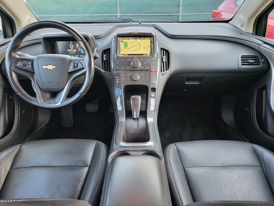 Used Chevrolet Volt 5dr HB Premium 2013 | Dealmax Motors LLC. Bristol, Connecticut