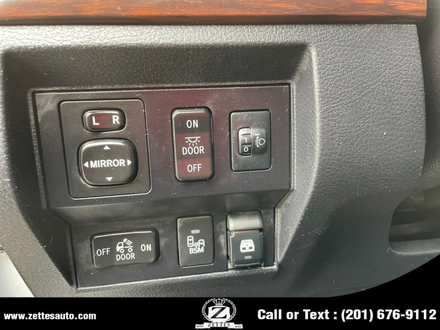 2017 Toyota Tundra 4WD Limited CrewMax 5.5'' Bed 5.7L (Natl), available for sale in Jersey City, New Jersey | Zettes Auto Mall. Jersey City, New Jersey 2017 Toyota Tundra 4WD Limited CrewMax 5.5'' Bed 5.7L (Natl), available for sale in Jersey City, New Jersey | Zettes Auto Mall. Jersey City, New Jersey