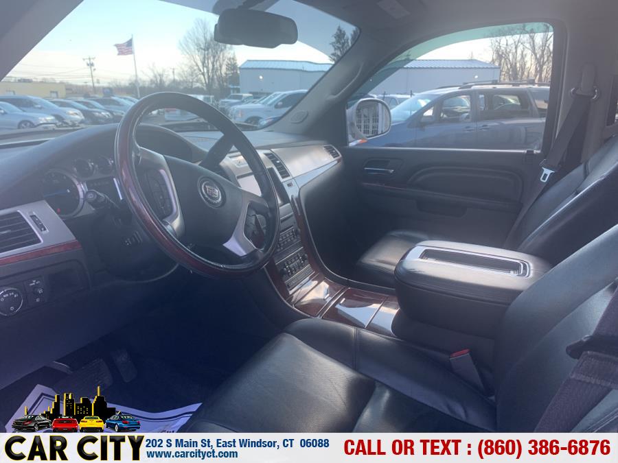 2013 Cadillac Escalade ESV AWD 4dr Luxury, available for sale in East Windsor, Connecticut | Car City LLC. East Windsor, Connecticut 2013 Cadillac Escalade ESV AWD 4dr Luxury, available for sale in East Windsor, Connecticut | Car City LLC. East Windsor, Connecticut