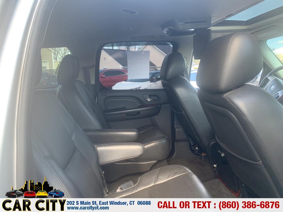 2013 Cadillac Escalade ESV AWD 4dr Luxury, available for sale in East Windsor, Connecticut | Car City LLC. East Windsor, Connecticut 2013 Cadillac Escalade ESV AWD 4dr Luxury, available for sale in East Windsor, Connecticut | Car City LLC. East Windsor, Connecticut