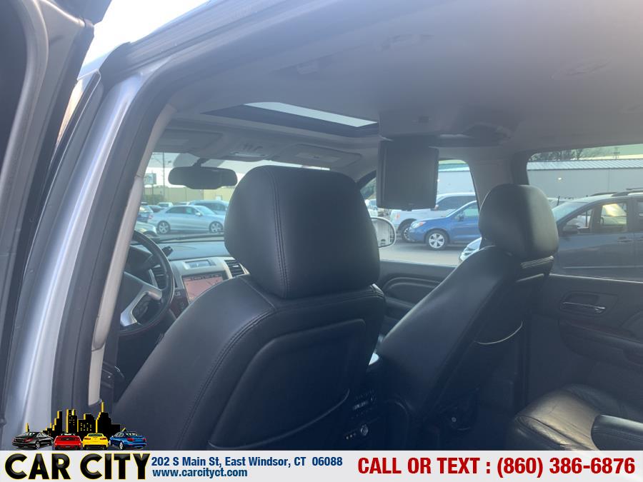 2013 Cadillac Escalade ESV AWD 4dr Luxury, available for sale in East Windsor, Connecticut | Car City LLC. East Windsor, Connecticut 2013 Cadillac Escalade ESV AWD 4dr Luxury, available for sale in East Windsor, Connecticut | Car City LLC. East Windsor, Connecticut