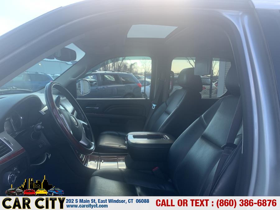 2013 Cadillac Escalade ESV AWD 4dr Luxury, available for sale in East Windsor, Connecticut | Car City LLC. East Windsor, Connecticut 2013 Cadillac Escalade ESV AWD 4dr Luxury, available for sale in East Windsor, Connecticut | Car City LLC. East Windsor, Connecticut