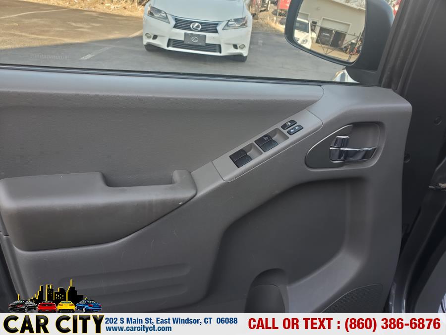 2016 Nissan Frontier 4WD Crew Cab SWB Auto SV, available for sale in East Windsor, Connecticut | Car City LLC. East Windsor, Connecticut 2016 Nissan Frontier 4WD Crew Cab SWB Auto SV, available for sale in East Windsor, Connecticut | Car City LLC. East Windsor, Connecticut