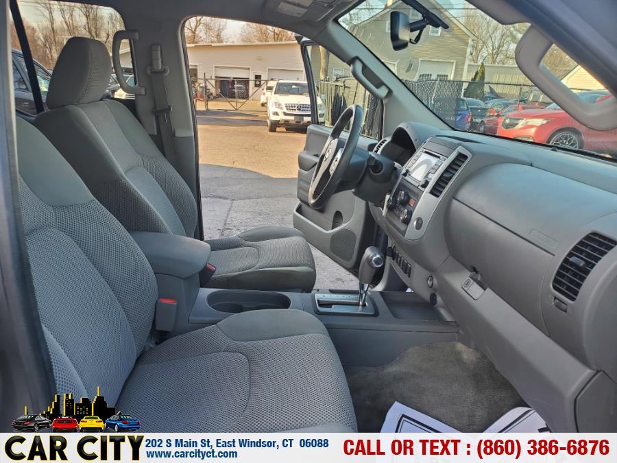 2016 Nissan Frontier 4WD Crew Cab SWB Auto SV, available for sale in East Windsor, Connecticut | Car City LLC. East Windsor, Connecticut 2016 Nissan Frontier 4WD Crew Cab SWB Auto SV, available for sale in East Windsor, Connecticut | Car City LLC. East Windsor, Connecticut