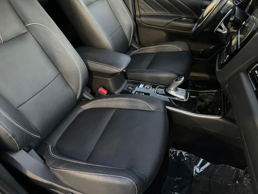 Used Mitsubishi Outlander PHEV SEL S-AWC 2018 | Green Light Auto Wholesale. Daly City, California Used Mitsubishi Outlander PHEV SEL S-AWC 2018 | Green Light Auto Wholesale. Daly City, California