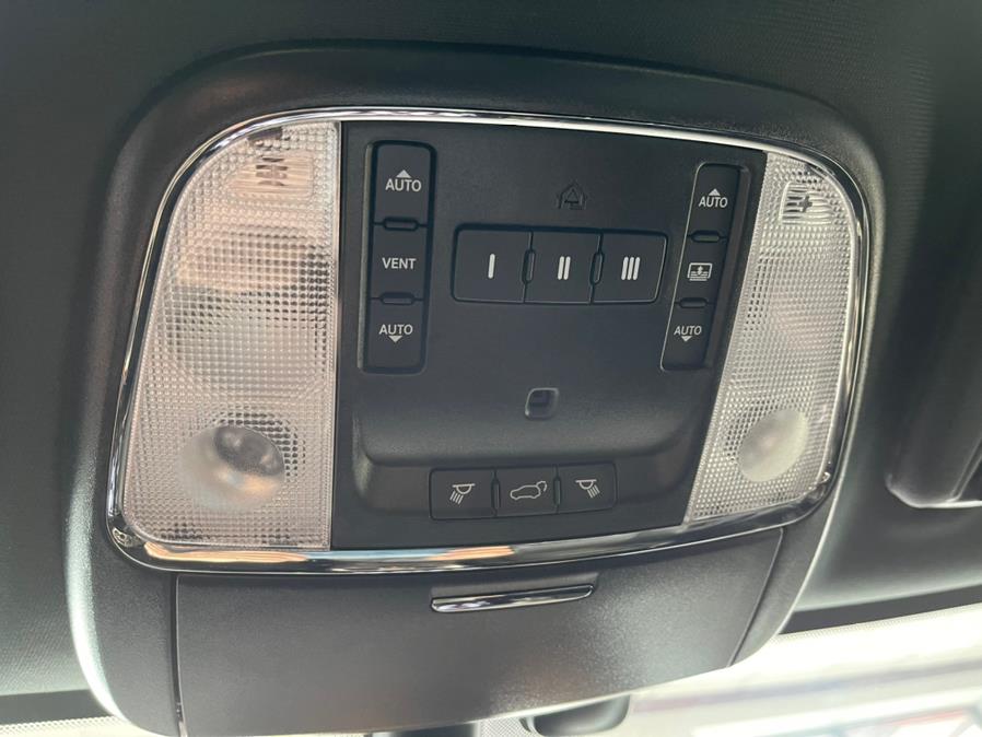 2019 Jeep Grand Cherokee Limited X 4x4, available for sale in Inwood, New York | 5 Towns Drive. Inwood, New York 2019 Jeep Grand Cherokee Limited X 4x4, available for sale in Inwood, New York | 5 Towns Drive. Inwood, New York