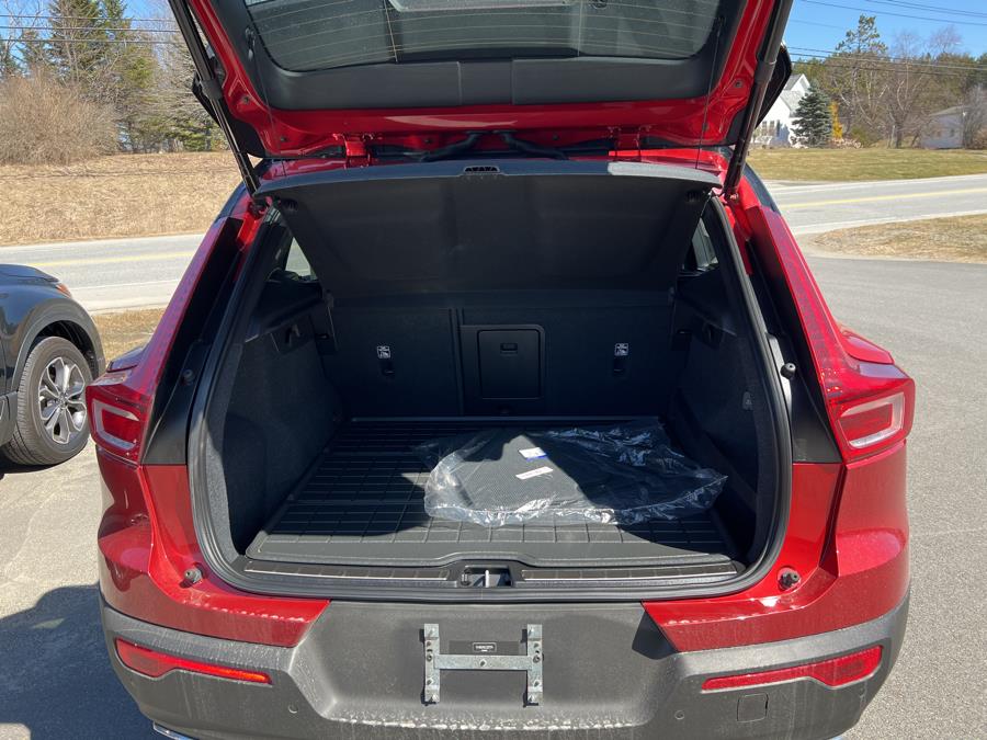 2020 Volvo XC40 T5 AWD R-Design, available for sale in Bangor , Maine | Pray's Auto Sales . Bangor , Maine 2020 Volvo XC40 T5 AWD R-Design, available for sale in Bangor , Maine | Pray's Auto Sales . Bangor , Maine