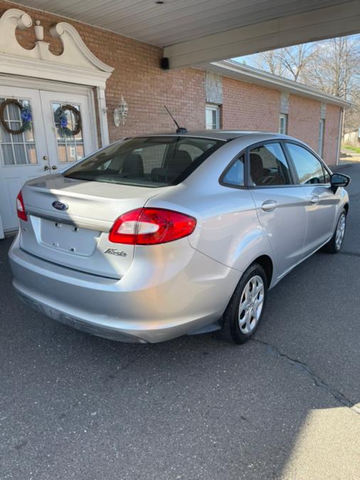 Used Ford Fiesta 4dr Sdn SE 2013 | Supreme Automotive. New Britain, Connecticut Used Ford Fiesta 4dr Sdn SE 2013 | Supreme Automotive. New Britain, Connecticut