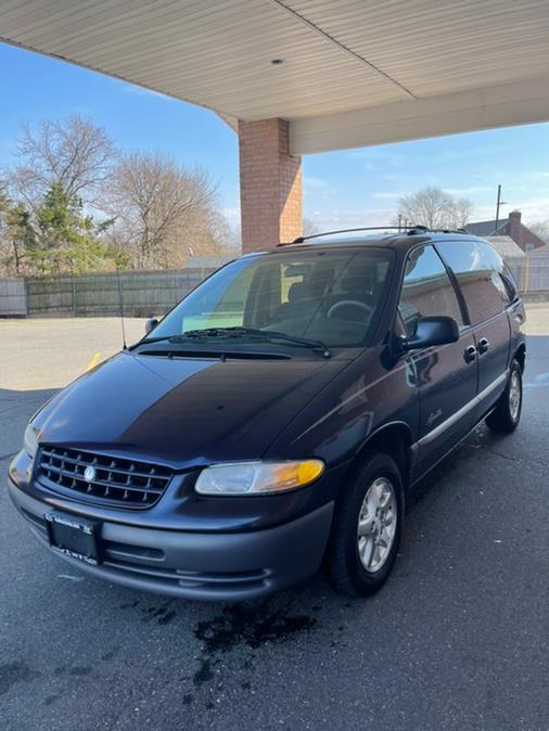 1999 Plymouth Voyager 4dr SE 113" WB, available for sale in New Britain, Connecticut | Supreme Automotive. New Britain, Connecticut 1999 Plymouth Voyager 4dr SE 113" WB, available for sale in New Britain, Connecticut | Supreme Automotive. New Britain, Connecticut