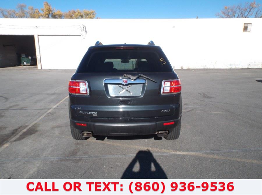 2007 Saturn Outlook AWD 4dr XR, available for sale in Hartford, Connecticut | Lee Motors Sales Inc. Hartford, Connecticut 2007 Saturn Outlook AWD 4dr XR, available for sale in Hartford, Connecticut | Lee Motors Sales Inc. Hartford, Connecticut