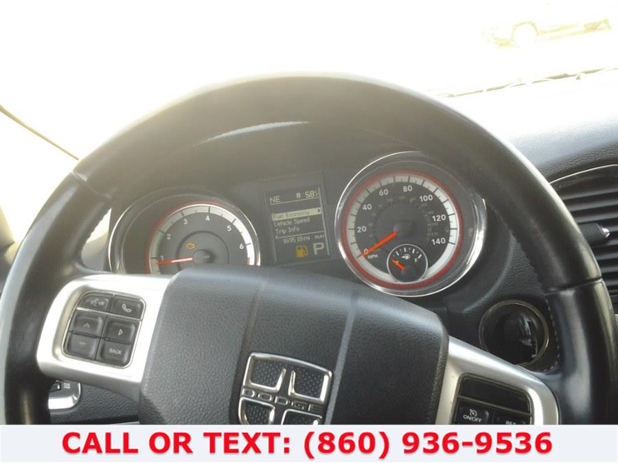 2007 Saturn Outlook AWD 4dr XR, available for sale in Hartford, Connecticut | Lee Motors Sales Inc. Hartford, Connecticut 2007 Saturn Outlook AWD 4dr XR, available for sale in Hartford, Connecticut | Lee Motors Sales Inc. Hartford, Connecticut