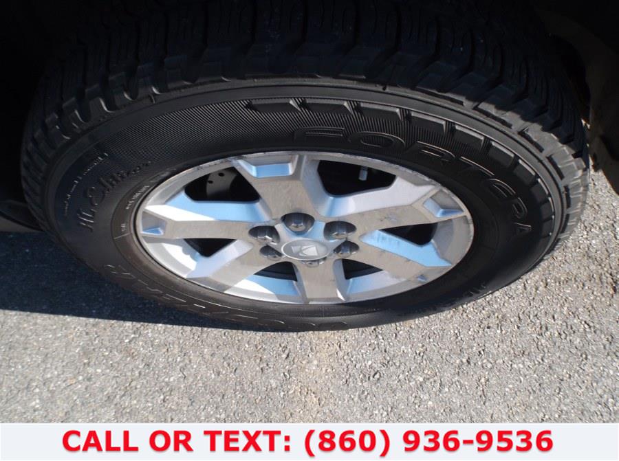 2007 Saturn Outlook AWD 4dr XR, available for sale in Hartford, Connecticut | Lee Motors Sales Inc. Hartford, Connecticut 2007 Saturn Outlook AWD 4dr XR, available for sale in Hartford, Connecticut | Lee Motors Sales Inc. Hartford, Connecticut