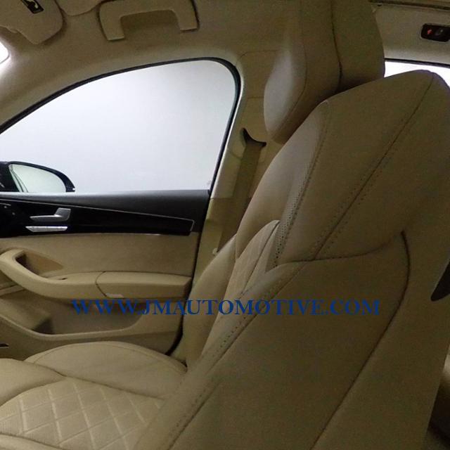2014 Audi A8 l 4dr Sdn 4.0T, available for sale in Naugatuck, Connecticut | J&M Automotive Sls&Svc LLC. Naugatuck, Connecticut 2014 Audi A8 l 4dr Sdn 4.0T, available for sale in Naugatuck, Connecticut | J&M Automotive Sls&Svc LLC. Naugatuck, Connecticut