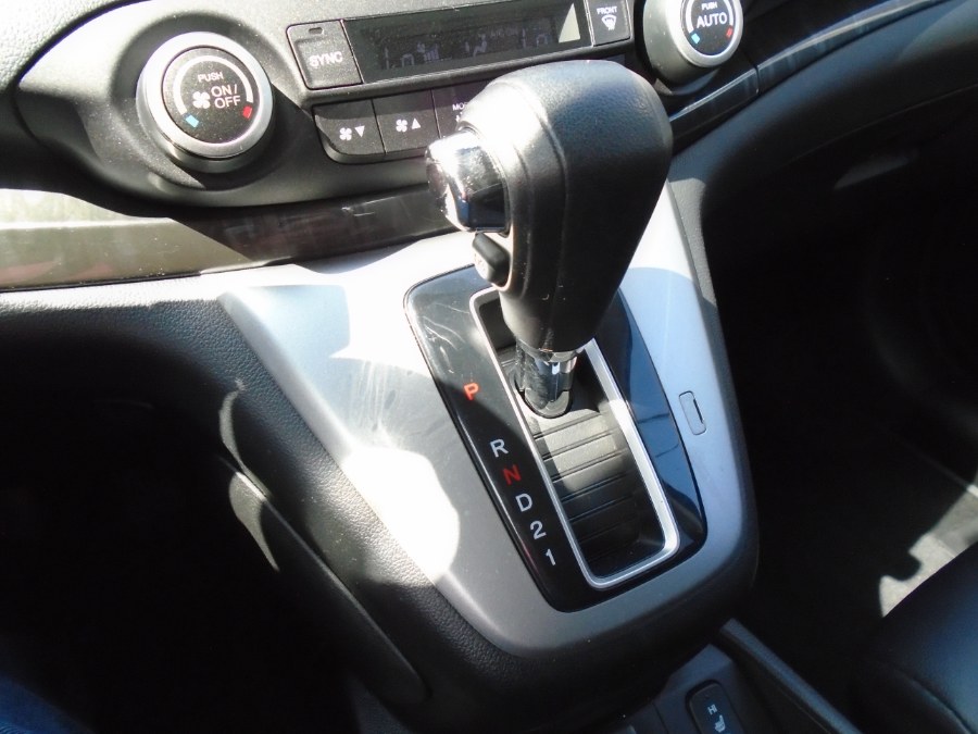 2014 Honda CR-V AWD, available for sale in Waterbury, Connecticut | Jim Juliani Motors. Waterbury, Connecticut
