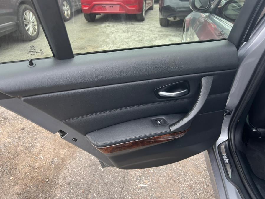 Used BMW 3 Series 4dr Sdn 328i xDrive AWD SULEV 2011 | Atlantic Used Car Sales. Brooklyn, New York Used BMW 3 Series 4dr Sdn 328i xDrive AWD SULEV 2011 | Atlantic Used Car Sales. Brooklyn, New York