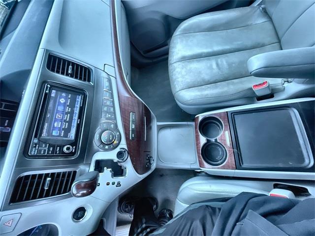 Used Toyota Sienna XLE 2014 | Wiz Leasing Inc. Stratford, Connecticut Used Toyota Sienna XLE 2014 | Wiz Leasing Inc. Stratford, Connecticut
