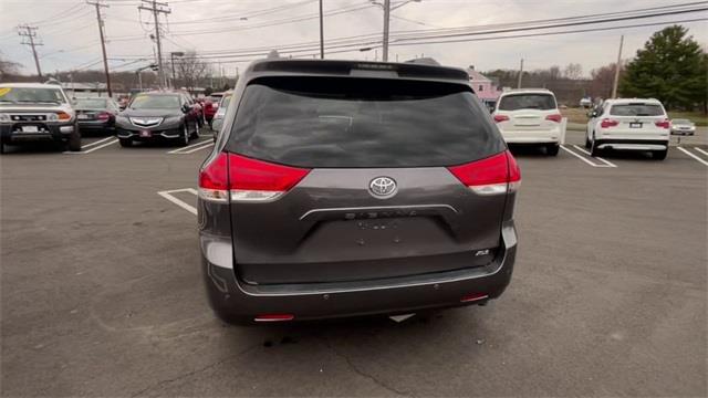 Used Toyota Sienna XLE 2014 | Wiz Leasing Inc. Stratford, Connecticut Used Toyota Sienna XLE 2014 | Wiz Leasing Inc. Stratford, Connecticut