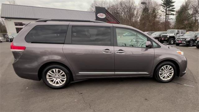 Used Toyota Sienna XLE 2014 | Wiz Leasing Inc. Stratford, Connecticut Used Toyota Sienna XLE 2014 | Wiz Leasing Inc. Stratford, Connecticut