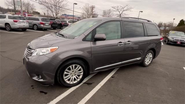 Used Toyota Sienna XLE 2014 | Wiz Leasing Inc. Stratford, Connecticut Used Toyota Sienna XLE 2014 | Wiz Leasing Inc. Stratford, Connecticut
