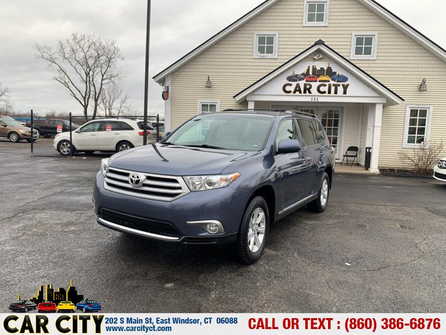 2011 Toyota Highlander 4WD 4dr V6 SE (Natl), available for sale in East Windsor, Connecticut | Car City LLC. East Windsor, Connecticut