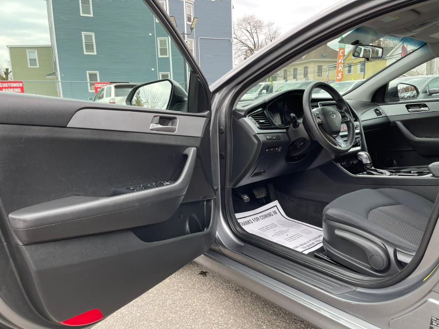 2019 Hyundai Sonata SE 2.4L, available for sale in Irvington , New Jersey | Auto Haus of Irvington Corp. Irvington , New Jersey 2019 Hyundai Sonata SE 2.4L, available for sale in Irvington , New Jersey | Auto Haus of Irvington Corp. Irvington , New Jersey