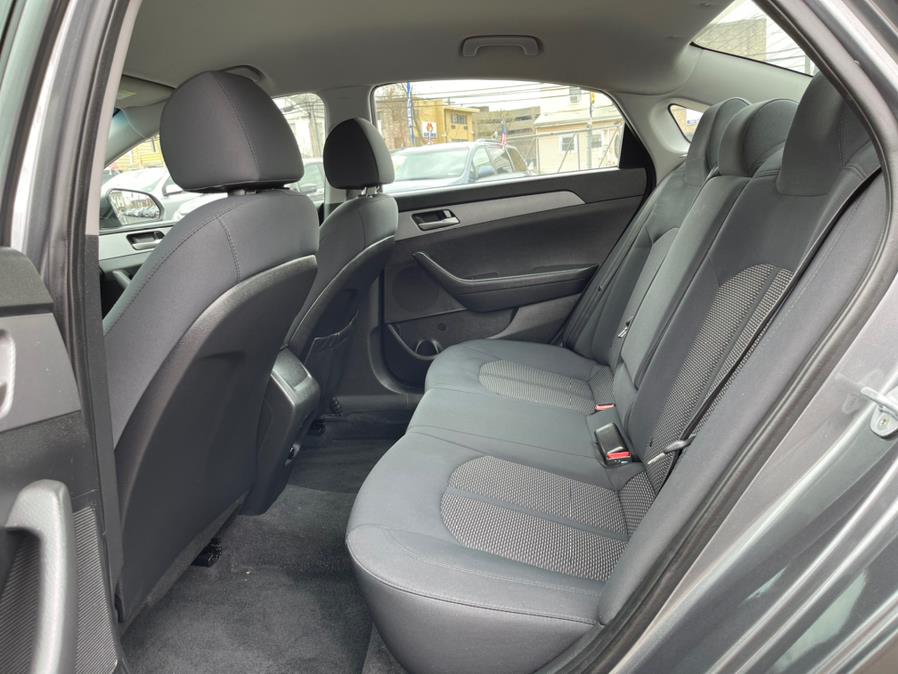 2019 Hyundai Sonata SE 2.4L, available for sale in Irvington , New Jersey | Auto Haus of Irvington Corp. Irvington , New Jersey 2019 Hyundai Sonata SE 2.4L, available for sale in Irvington , New Jersey | Auto Haus of Irvington Corp. Irvington , New Jersey