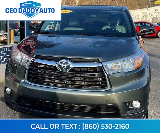 2016 Toyota Highlander AWD 4dr V6 XLE (Natl), available for sale in Online only, Connecticut | CEO DADDY AUTO. Online only, Connecticut 2016 Toyota Highlander AWD 4dr V6 XLE (Natl), available for sale in Online only, Connecticut | CEO DADDY AUTO. Online only, Connecticut