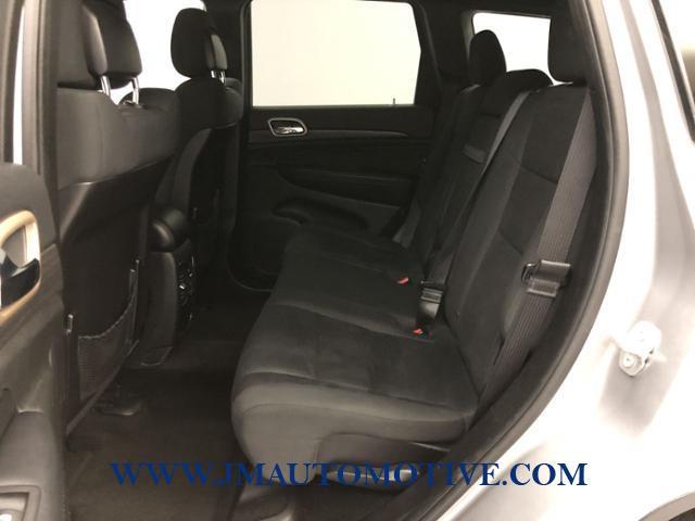 2015 Jeep Grand Cherokee 4WD 4dr Laredo, available for sale in Naugatuck, Connecticut | J&M Automotive Sls&Svc LLC. Naugatuck, Connecticut 2015 Jeep Grand Cherokee 4WD 4dr Laredo, available for sale in Naugatuck, Connecticut | J&M Automotive Sls&Svc LLC. Naugatuck, Connecticut