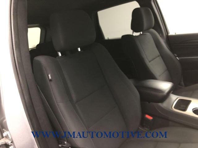2015 Jeep Grand Cherokee 4WD 4dr Laredo, available for sale in Naugatuck, Connecticut | J&M Automotive Sls&Svc LLC. Naugatuck, Connecticut 2015 Jeep Grand Cherokee 4WD 4dr Laredo, available for sale in Naugatuck, Connecticut | J&M Automotive Sls&Svc LLC. Naugatuck, Connecticut
