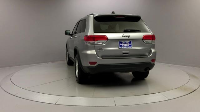 2015 Jeep Grand Cherokee 4WD 4dr Laredo, available for sale in Naugatuck, Connecticut | J&M Automotive Sls&Svc LLC. Naugatuck, Connecticut 2015 Jeep Grand Cherokee 4WD 4dr Laredo, available for sale in Naugatuck, Connecticut | J&M Automotive Sls&Svc LLC. Naugatuck, Connecticut