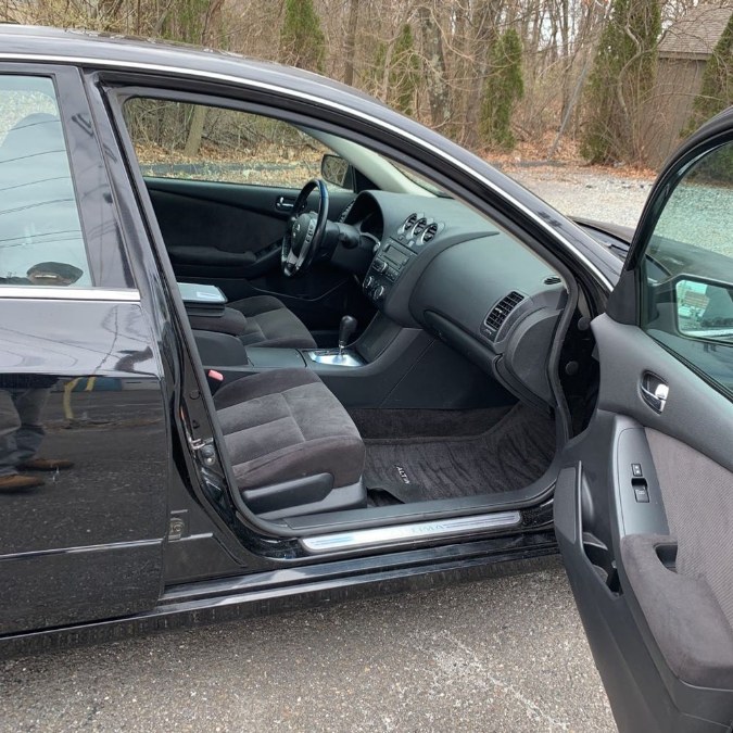 2009 Nissan Altima 2.5 SL, available for sale in Naugatuck, Connecticut | Riverside Motorcars, LLC. Naugatuck, Connecticut 2009 Nissan Altima 2.5 SL, available for sale in Naugatuck, Connecticut | Riverside Motorcars, LLC. Naugatuck, Connecticut