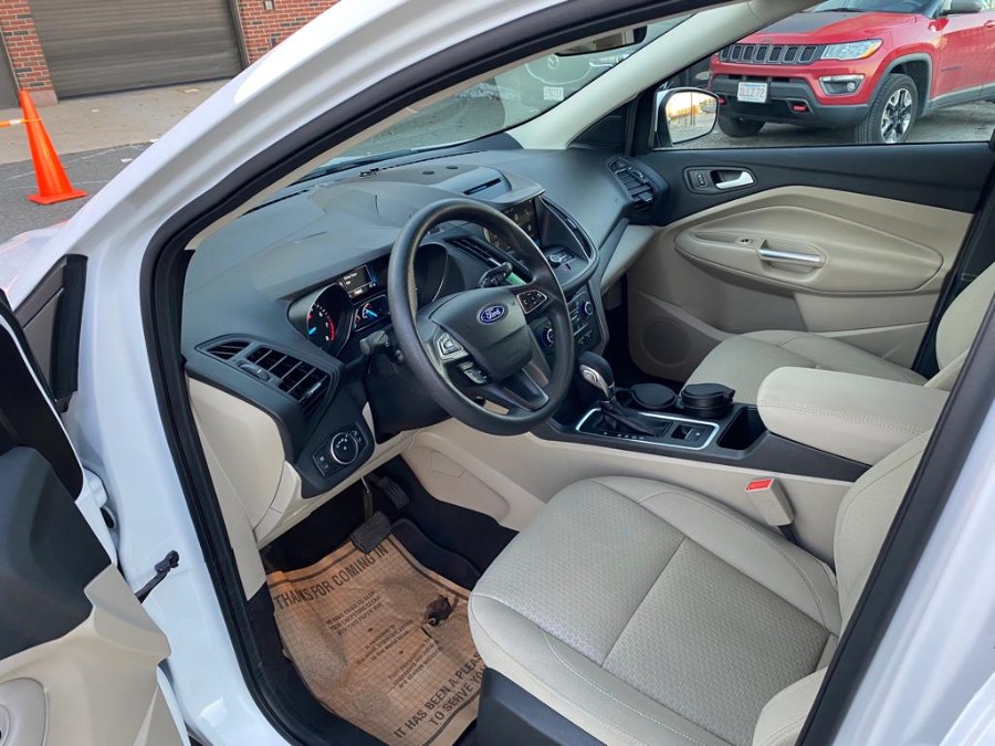 2018 Ford Escape SE 4WD, available for sale in Peabody, Massachusetts | New Star Motors. Peabody, Massachusetts 2018 Ford Escape SE 4WD, available for sale in Peabody, Massachusetts | New Star Motors. Peabody, Massachusetts