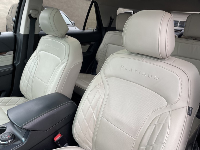 Used Ford Explorer 4WD 4dr Platinum 2016 | Union Street Auto Sales. West Springfield, Massachusetts Used Ford Explorer 4WD 4dr Platinum 2016 | Union Street Auto Sales. West Springfield, Massachusetts