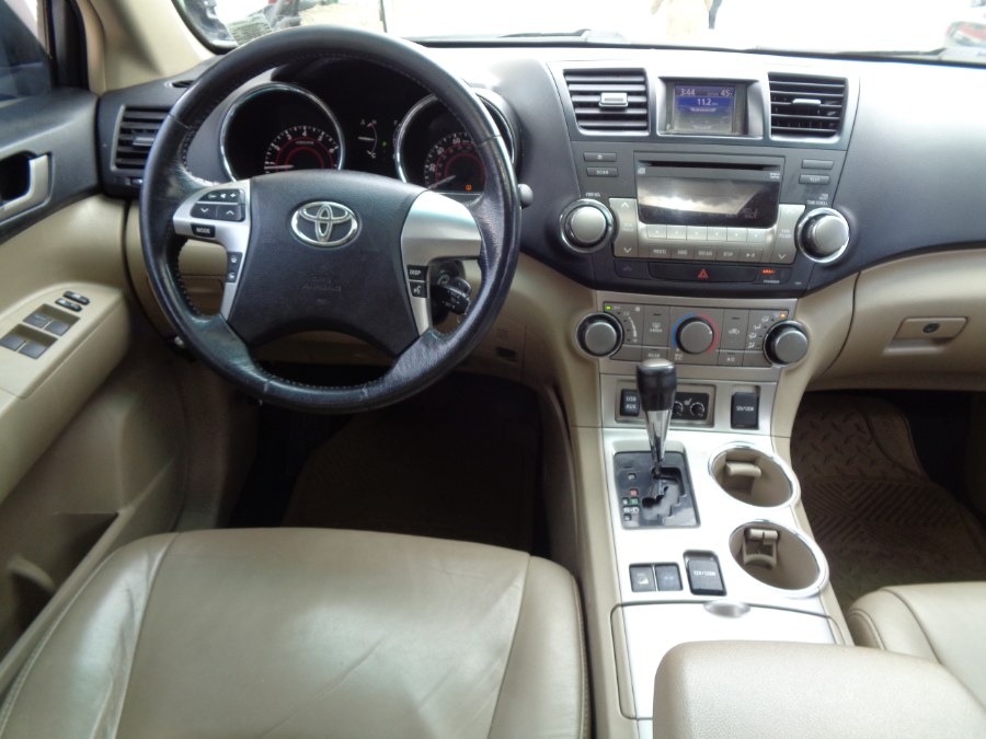 Used Toyota Highlander SE 2011 | Top Speed Motors LLC. Jamaica, New York Used Toyota Highlander SE 2011 | Top Speed Motors LLC. Jamaica, New York