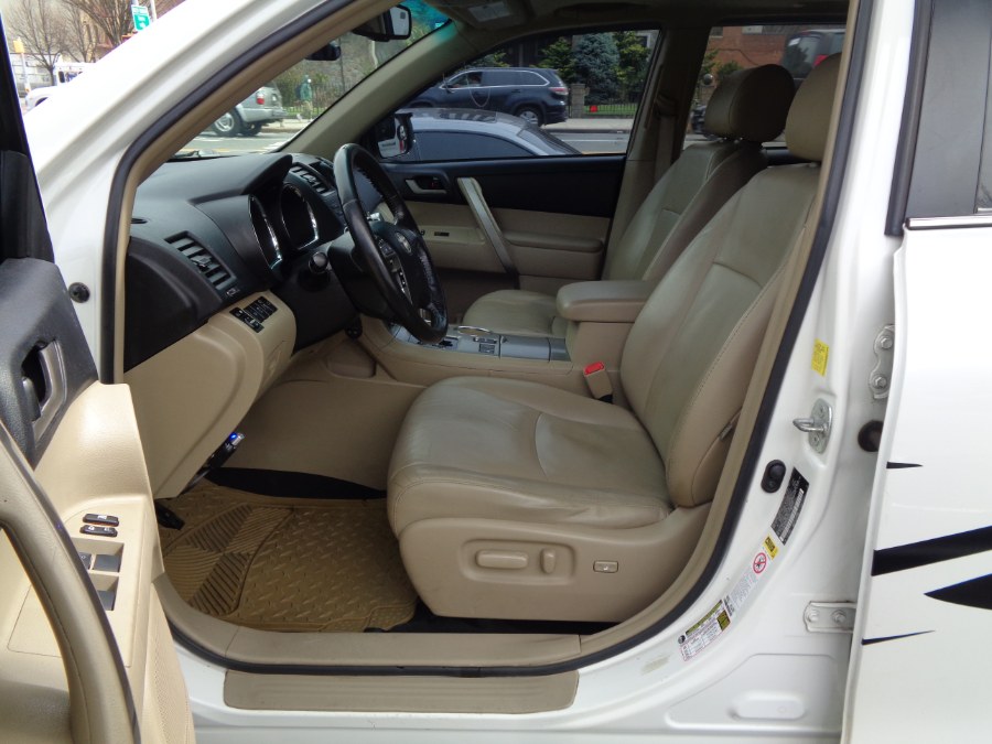 Used Toyota Highlander SE 2011 | Top Speed Motors LLC. Jamaica, New York Used Toyota Highlander SE 2011 | Top Speed Motors LLC. Jamaica, New York