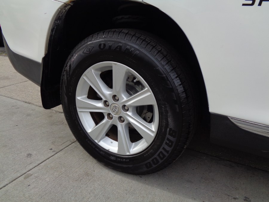 Used Toyota Highlander SE 2011 | Top Speed Motors LLC. Jamaica, New York Used Toyota Highlander SE 2011 | Top Speed Motors LLC. Jamaica, New York