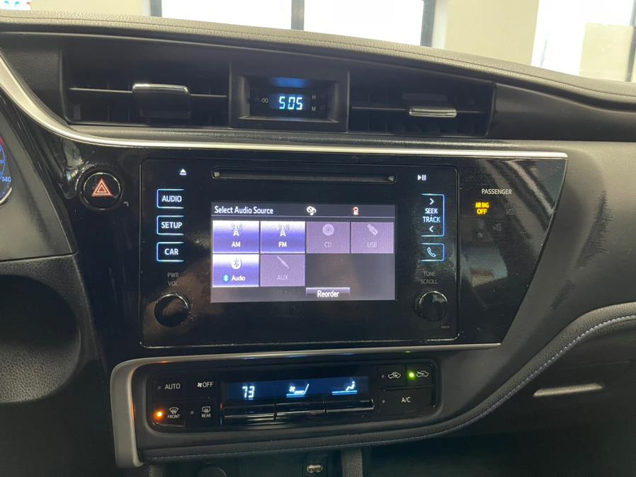 Used Toyota Corolla SE CVT (Natl) 2017 | 5 Towns Drive. Inwood, New York Used Toyota Corolla SE CVT (Natl) 2017 | 5 Towns Drive. Inwood, New York