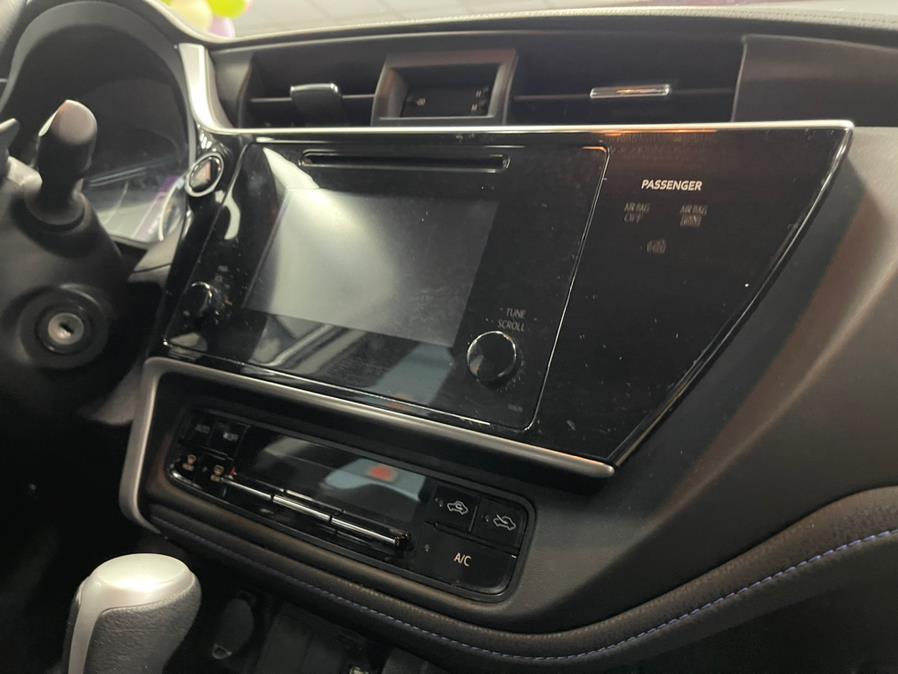 Used Toyota Corolla SE CVT (Natl) 2017 | 5 Towns Drive. Inwood, New York Used Toyota Corolla SE CVT (Natl) 2017 | 5 Towns Drive. Inwood, New York