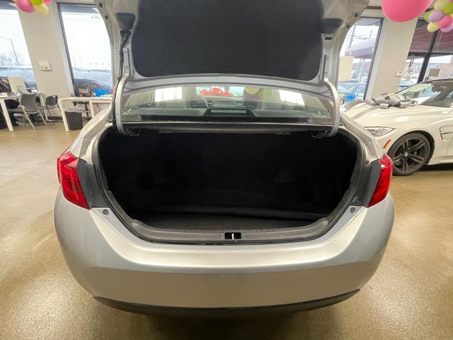 Used Toyota Corolla SE CVT (Natl) 2017 | 5 Towns Drive. Inwood, New York Used Toyota Corolla SE CVT (Natl) 2017 | 5 Towns Drive. Inwood, New York
