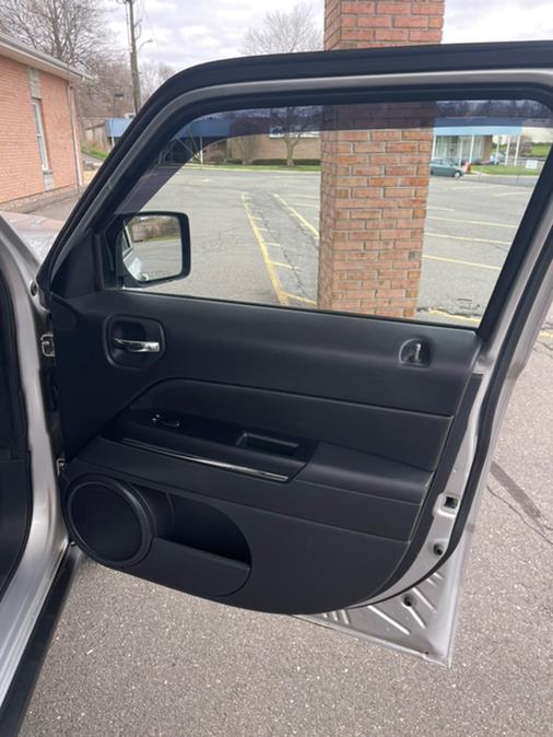 2012 Jeep Patriot 4WD 4dr Limited, available for sale in New Britain, Connecticut | Supreme Automotive. New Britain, Connecticut 2012 Jeep Patriot 4WD 4dr Limited, available for sale in New Britain, Connecticut | Supreme Automotive. New Britain, Connecticut