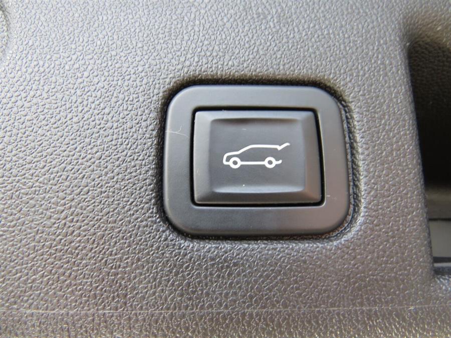 Used Chevrolet Equinox LT 4dr SUV w/1LT 2018 | Lake City Exports Inc. Auburn, Maine Used Chevrolet Equinox LT 4dr SUV w/1LT 2018 | Lake City Exports Inc. Auburn, Maine