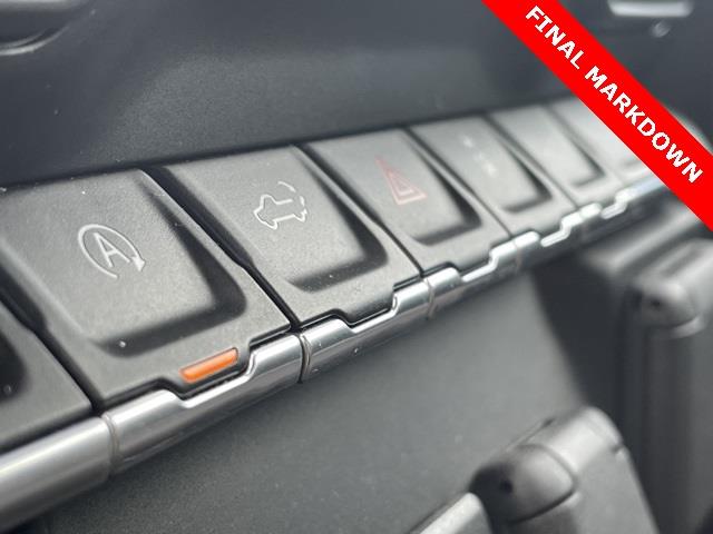 Used Chevrolet Silverado 1500 LT 2019 | Blasius Federal Road. Brookfield, Connecticut Used Chevrolet Silverado 1500 LT 2019 | Blasius Federal Road. Brookfield, Connecticut