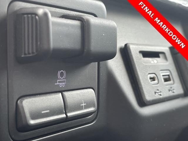 Used Chevrolet Silverado 1500 LT 2019 | Blasius Federal Road. Brookfield, Connecticut Used Chevrolet Silverado 1500 LT 2019 | Blasius Federal Road. Brookfield, Connecticut