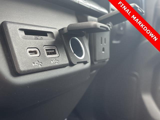 Used Chevrolet Silverado 1500 LT 2019 | Blasius Federal Road. Brookfield, Connecticut Used Chevrolet Silverado 1500 LT 2019 | Blasius Federal Road. Brookfield, Connecticut
